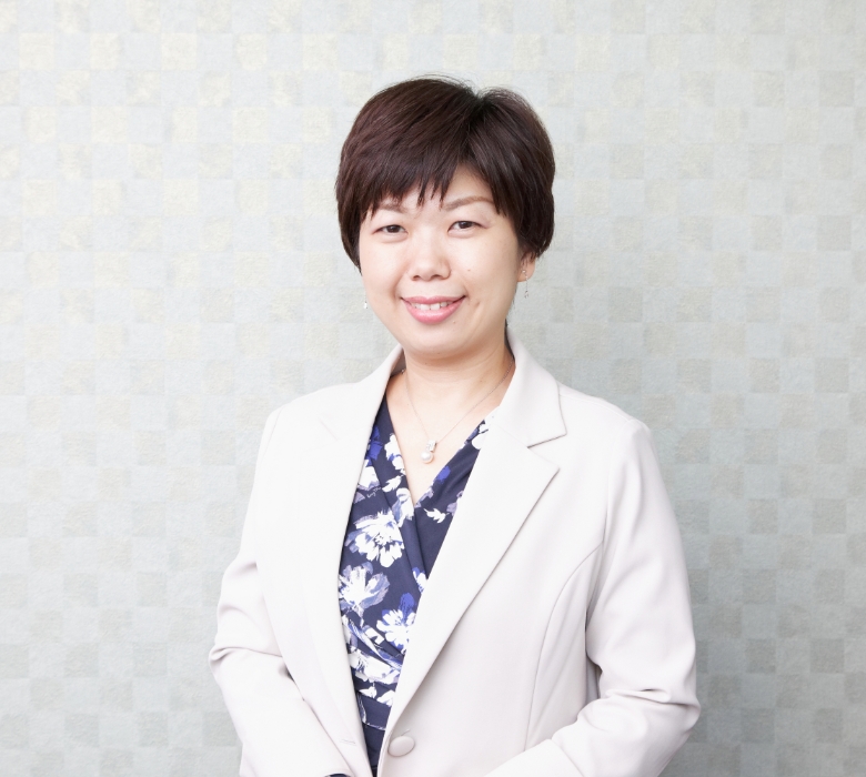 弁護士　稲益みつこ Mitsuko Inamasu